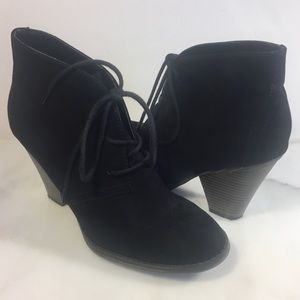 MIA Lace Up Booties Size 6.5